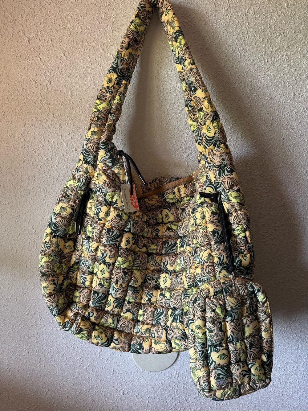 🔥 NWT 2pc Bundle!! FP Movement Printed Quilted Carryall & Mini Case-Dense Floral